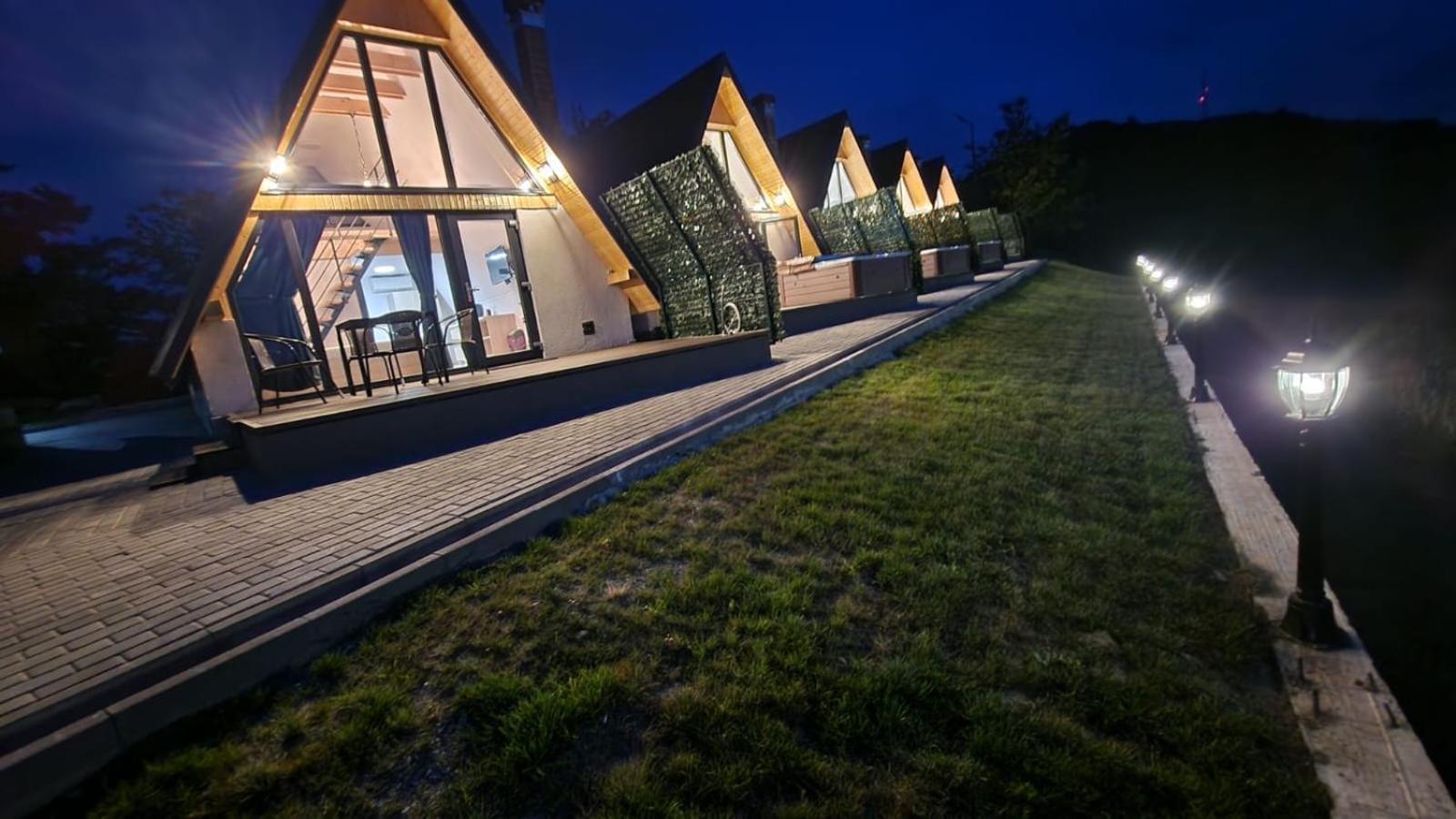 Motel Prislop Hateg Exterior photo